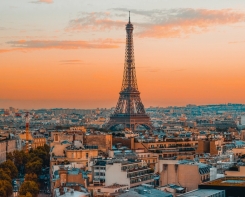 O ‘au revoir’ dos parisienses à Champs-Élysées e ao ‘Triângulo de Ouro’ (Metro Quadrado)
