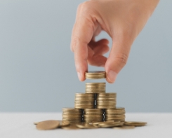 Brasileiros voltam a depositar mais do que sacar dinheiro da poupança – Valor Investe