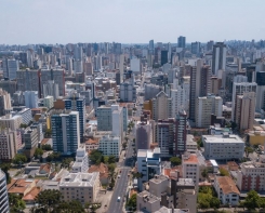 Interior do Paraná vive boom imobiliário em Londrina e Maringá - Portas