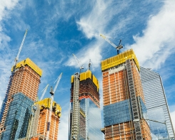 Taxas de juros elevadas seguem preocupando o empresário da construção (CBIC)