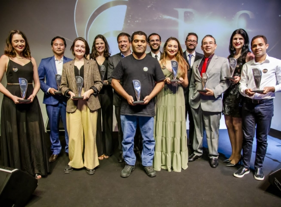 Os vencedores do 19° Prêmio de Jornalismo.